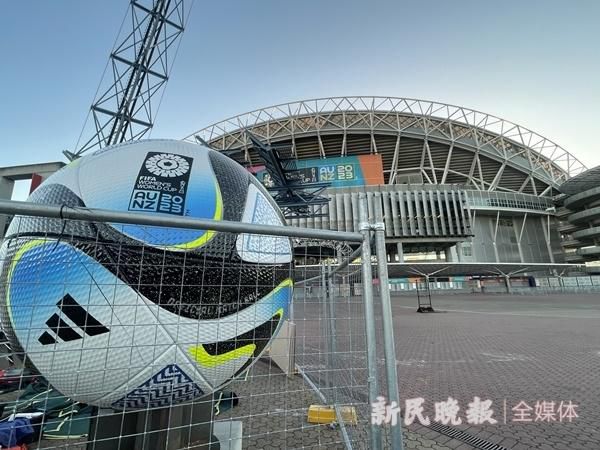 热刺可能终止与洛里的合同 并支付一笔补偿金英媒FootballInsider报道，热刺可能终止与门将洛里的合同。